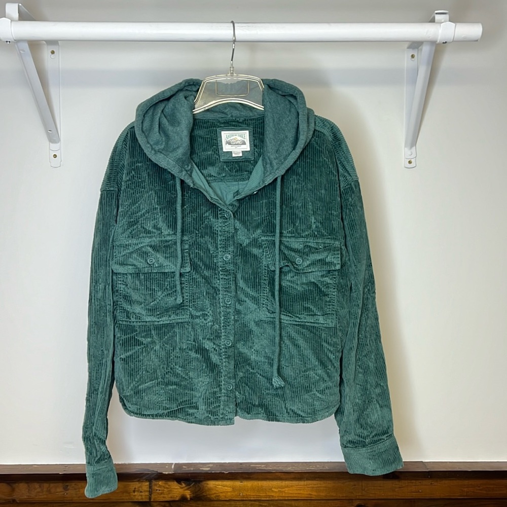 AEO Green Corduroy Cropped Hooded Shacket- 2X